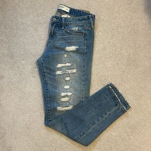 ABERCROMBIE&FITCH Straight leg ripped jeans